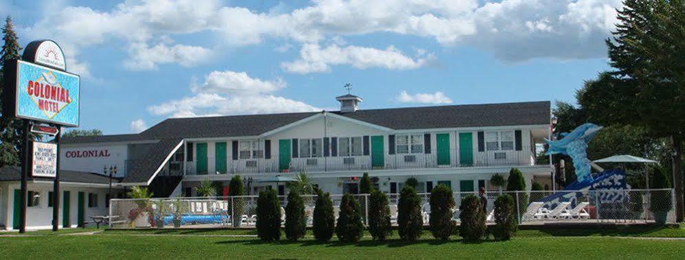Colonial Motel Wisconsin Dells Kültér fotó